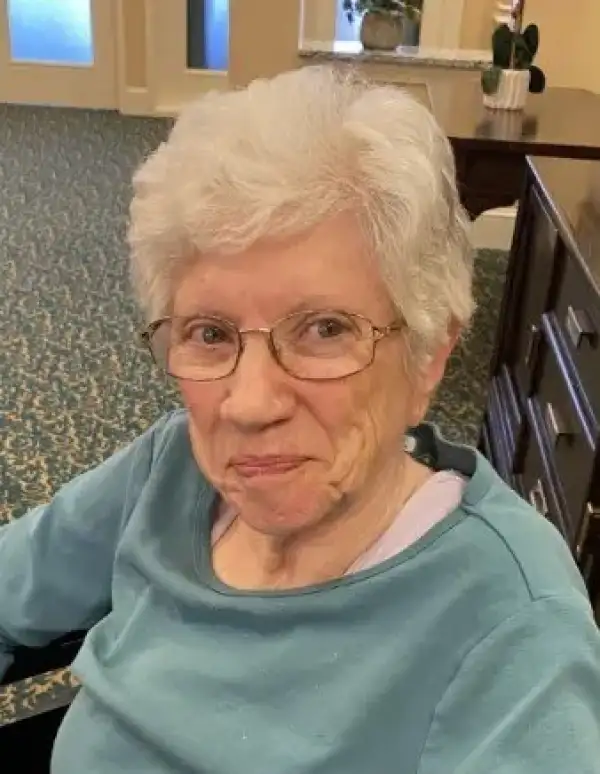 Charlotte Grossnickle