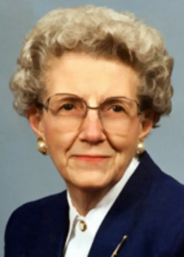 Rae Smeltzer