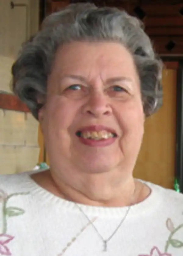 Julia Hutchens
