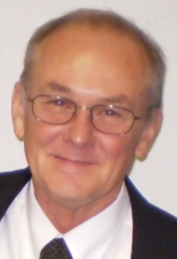 Dennis Laurence Kemp