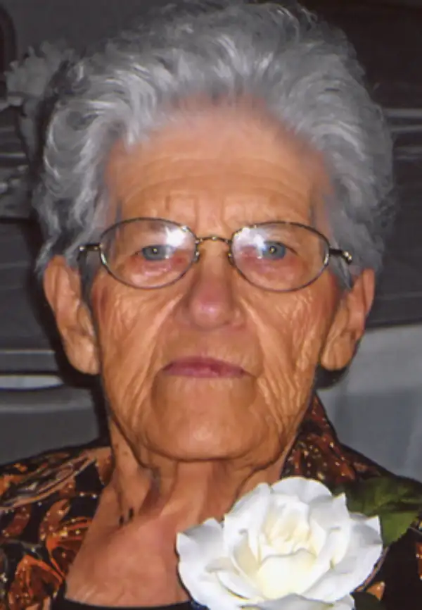 Grace "Bonnie" LaVonne Staehli