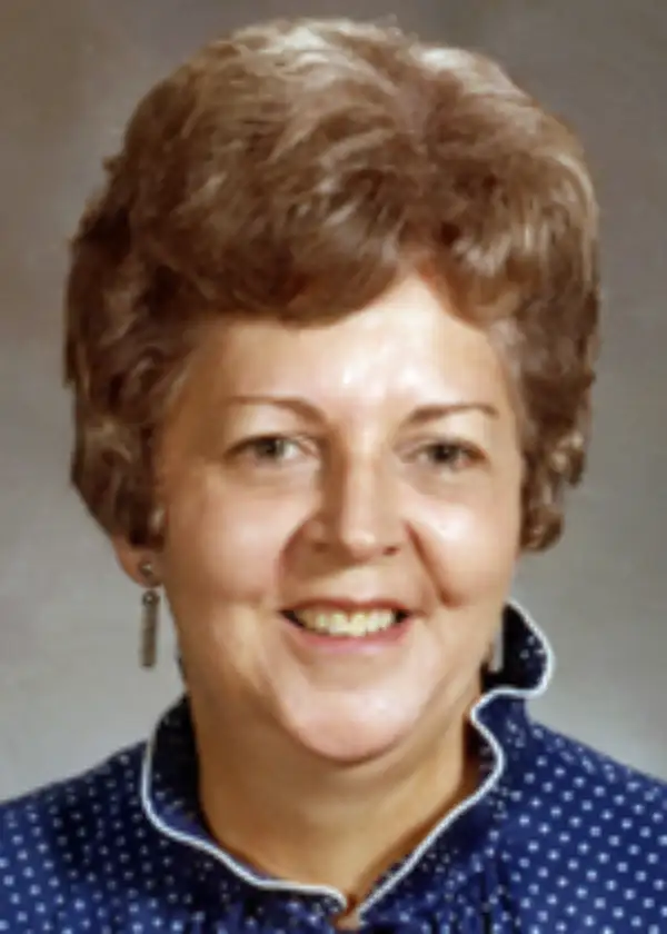 Lois Blewett