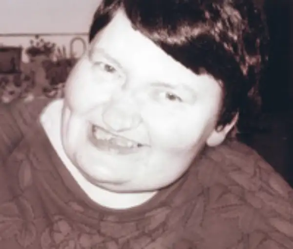 Cynthia "Cindy" Curry