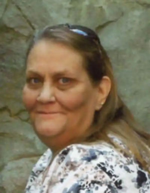 Linda Hendrixson