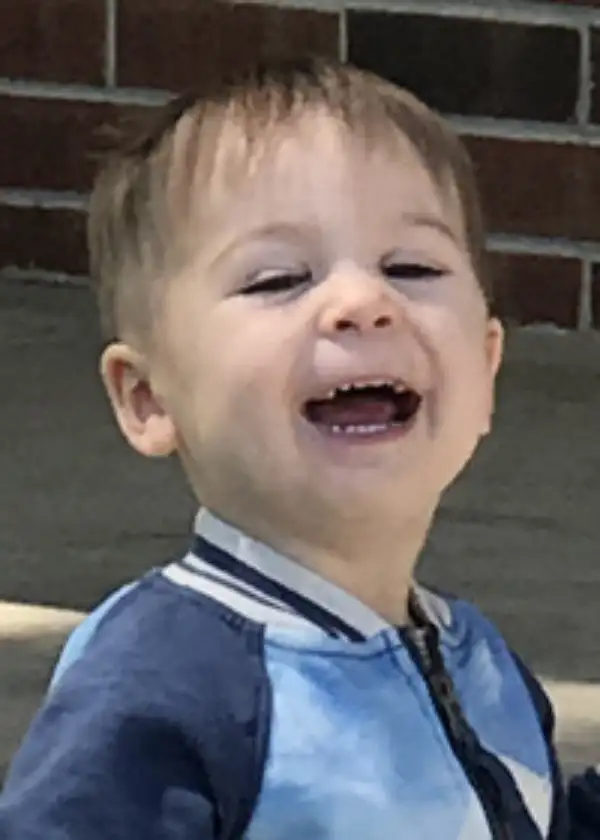 Dallas "Buggies" Brently Button