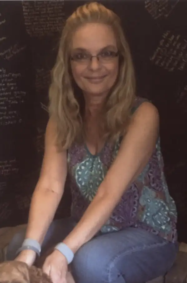 Patricia Elaine (Schmitt) White RN