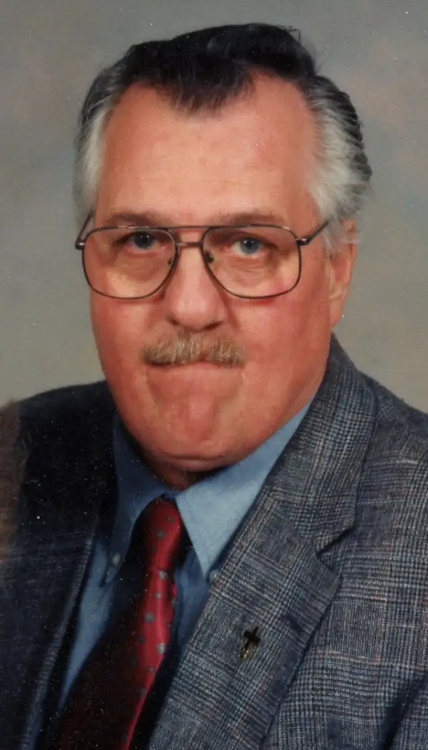 Lester (Les) Eugene Robertson