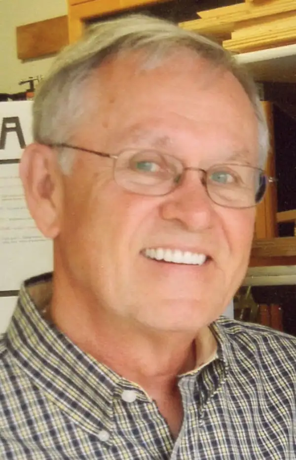 Gary L. Lundholm