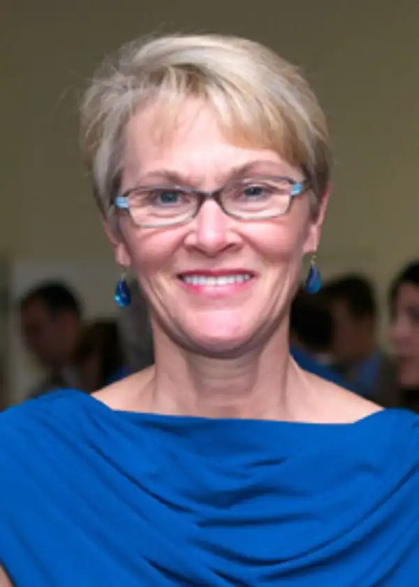 Linda Marie (Bernhard) McKenzie