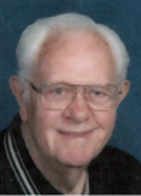 Kenneth Moore