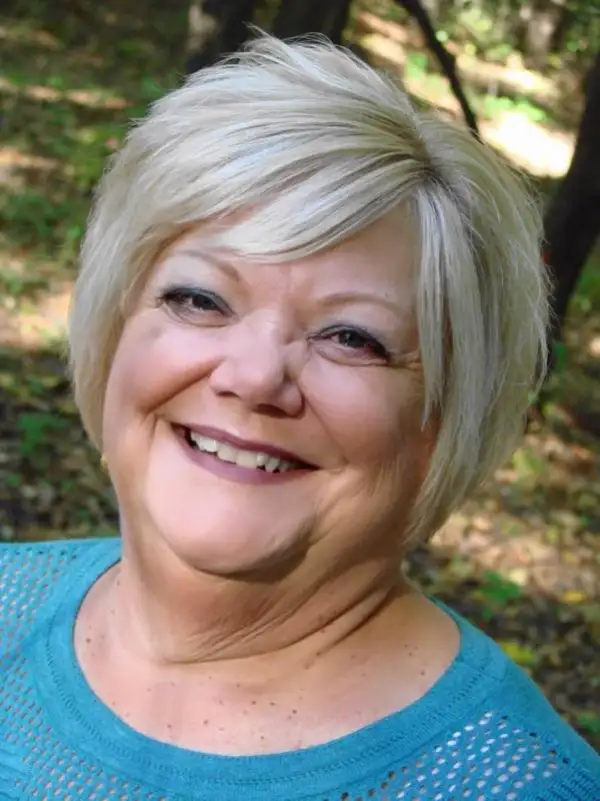 Linda Mae Vander Hart