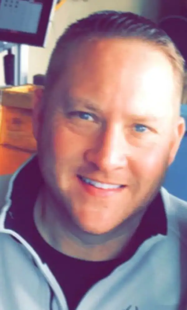 Lon "Cody" Lippincott