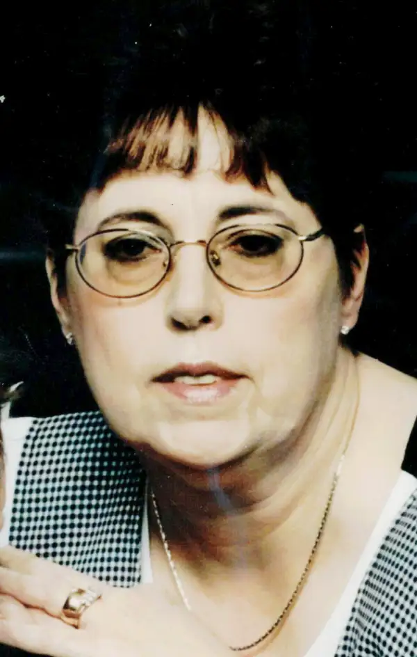 Nellie M Swartz