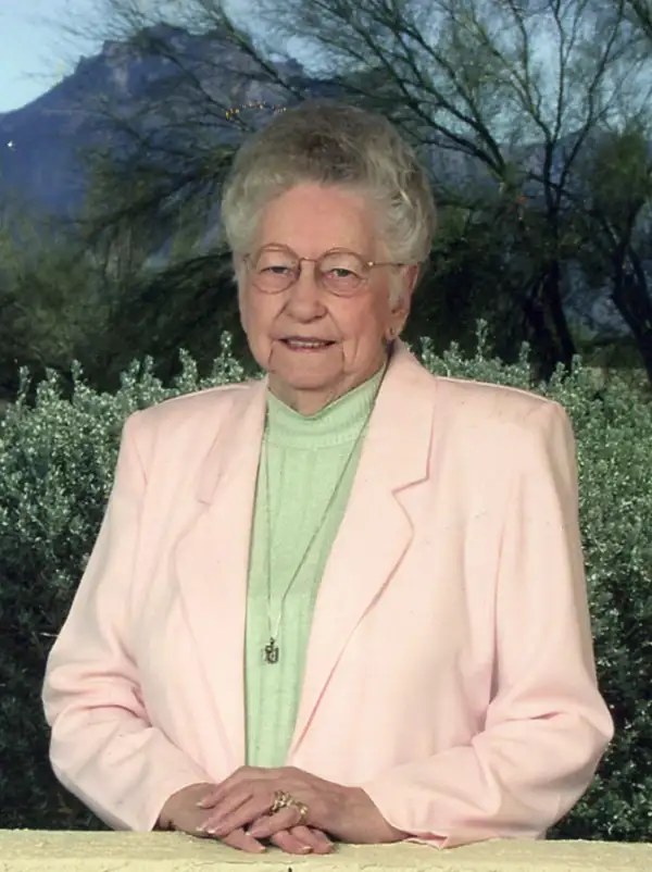 Leona "Maxine" Hall-Fischer