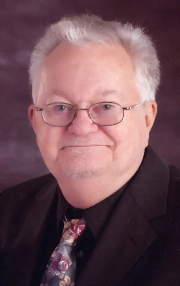 Charles "Chuck" Jason Hoisington