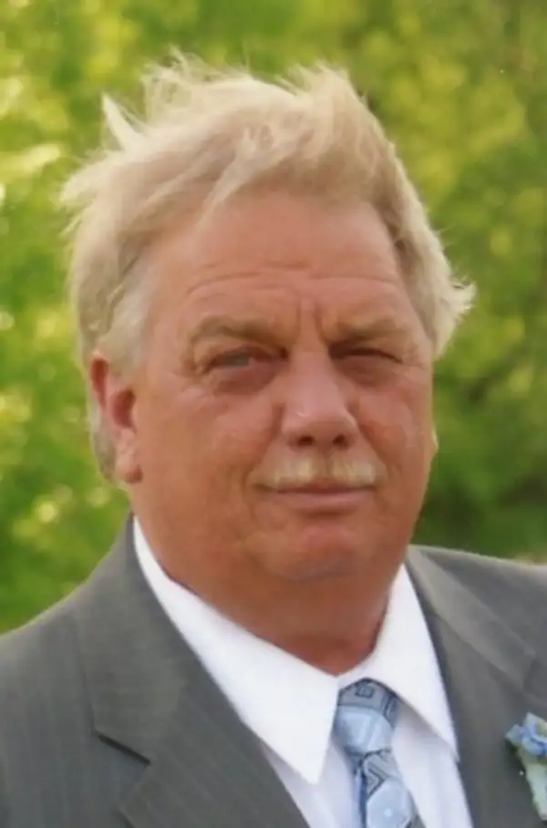 David “Dave” Wayne Robinson