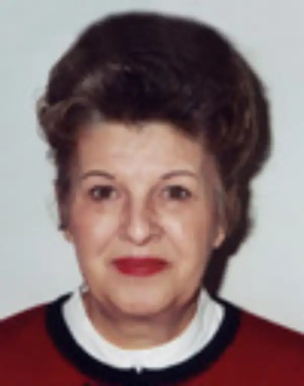 Carolyn Labus Akers